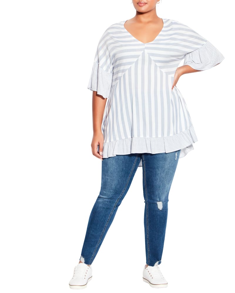 Front of a model wearing a size 18 Hattie Stripe Tunic in Light Blue / White by Evans. | dia_product_style_image_id:295807